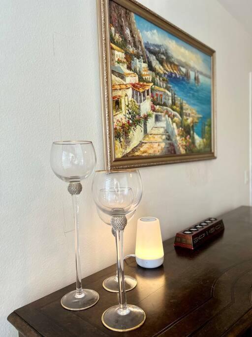 Elegant Hollywood Retreat - Spacious 2Br 2Ba Condo With Resort-Style Amenities Los Angeles Exterior photo