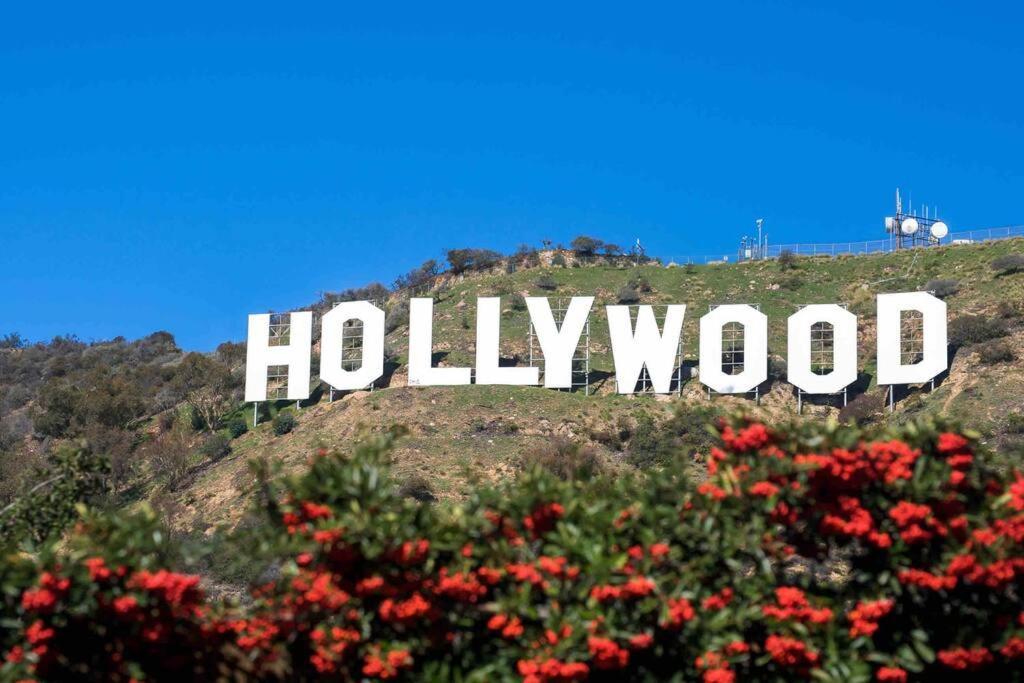 Elegant Hollywood Retreat - Spacious 2Br 2Ba Condo With Resort-Style Amenities Los Angeles Exterior photo
